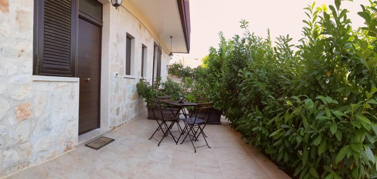 Aparthotel Eremo Del Dotto Alberobello Zimmer foto